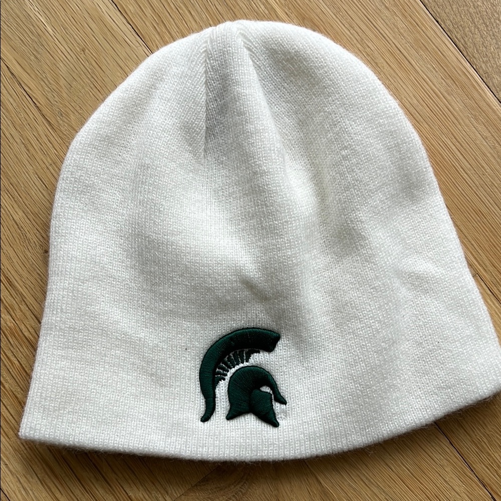 Men’s or Ladies white hat